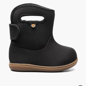 Baby Bogs solid size 5